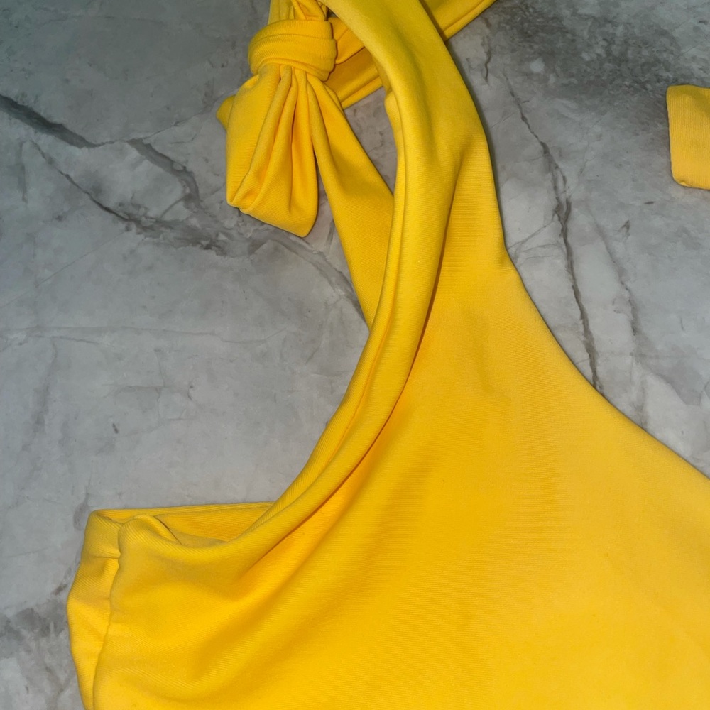 Yellow/Golden high waisted bikini - Picture 2 of 3